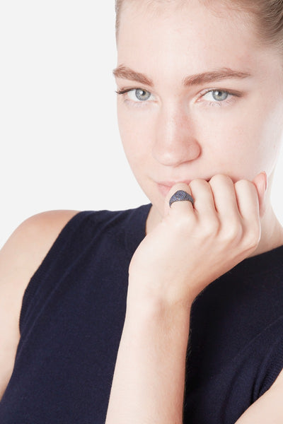Blue Sapphire Les Chevalières Ring