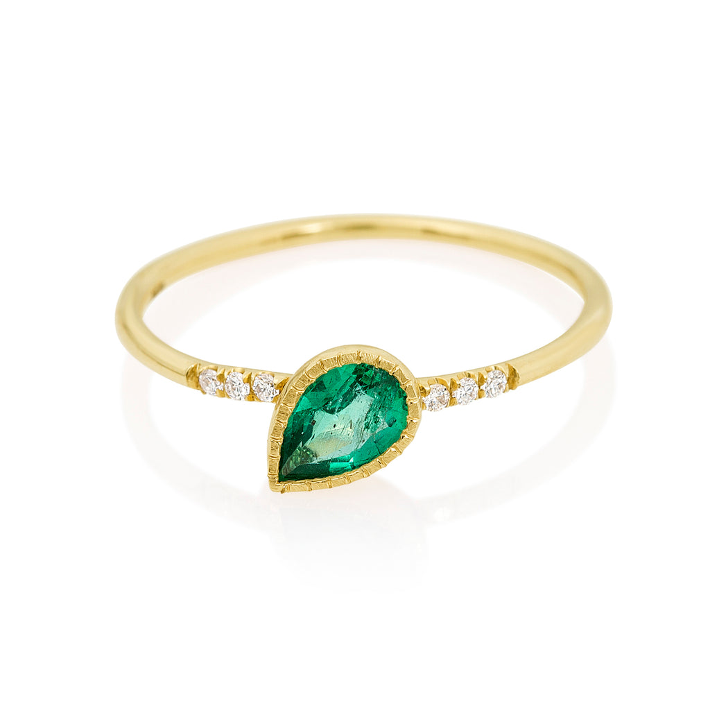 Emerald Tilt Ring