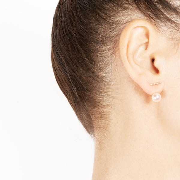 Diamond Stable Earring With Pearl Backing