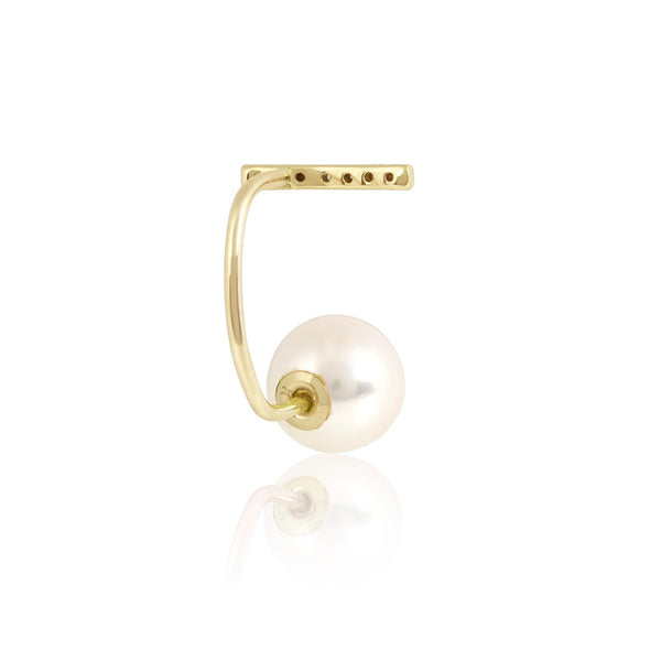 Diamond Stable Earring With Pearl Backing