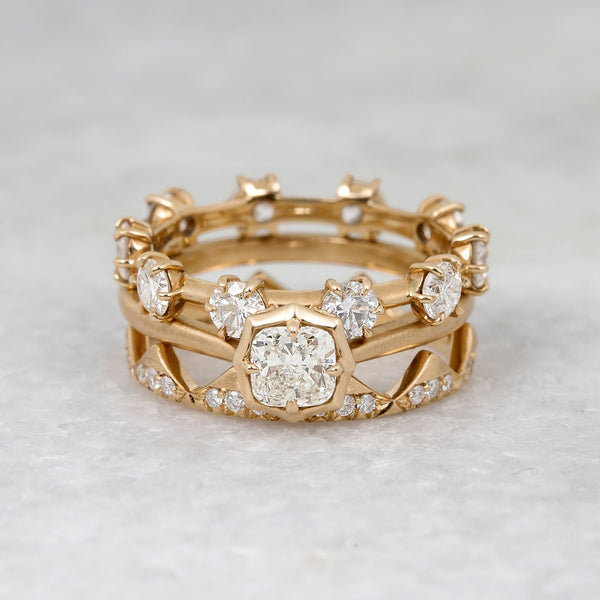 Clara Stacking Band