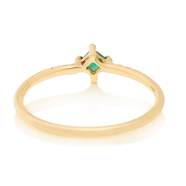Emerald Point Equilibrium Ring