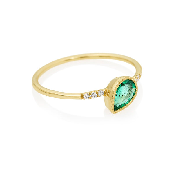 Emerald Tilt Ring