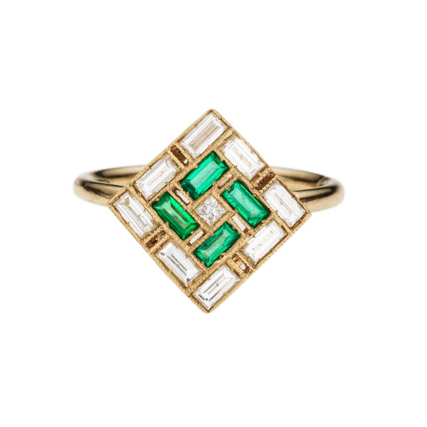 Harlequin Emerald Ring