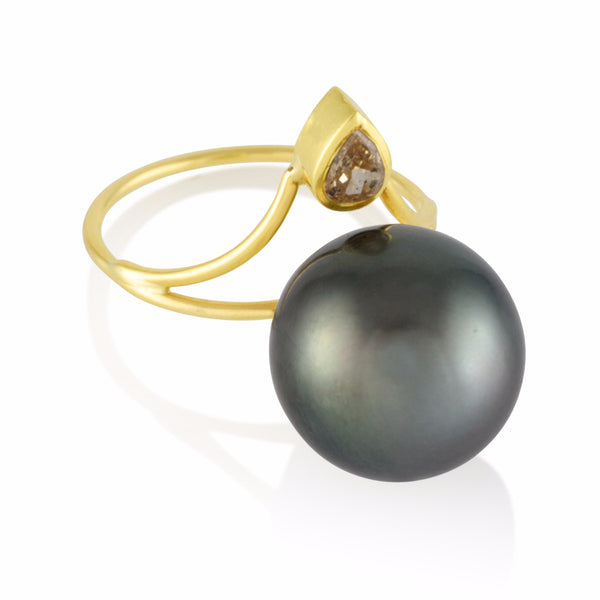 Galaxy Pearl and Diamond Ring